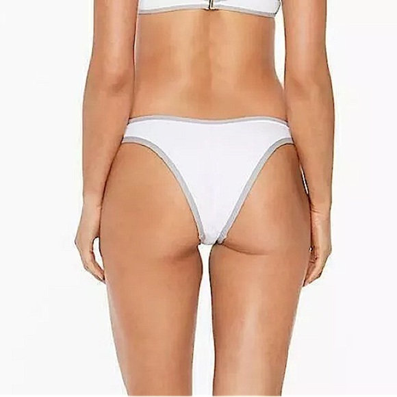 L*SPACE Bikini 2 pcs. Color Blocking Avella Top +Whiplash Bitsy Bottom White/Fog - Picture 13 of 13